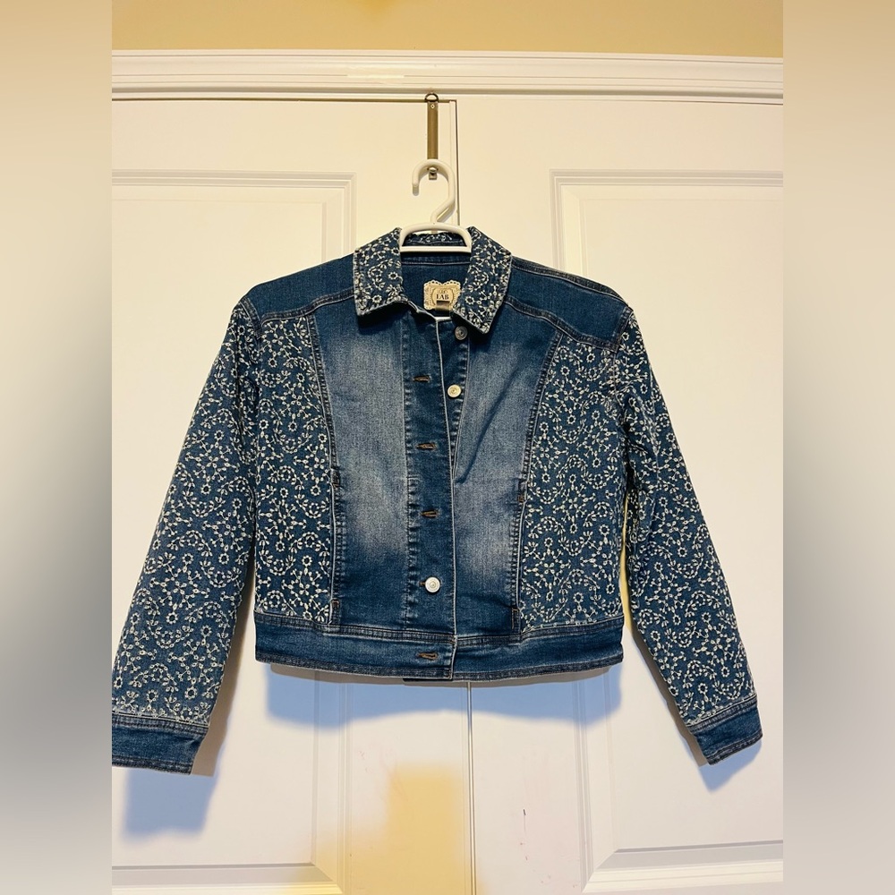 LOGO Lab by Lori Goldstein Denim Jacket with Eyelet Embroidery size 8